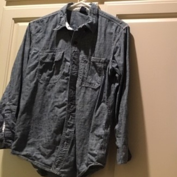 Boys Gap Button Down Shirts (dual offer) - Picture 1 of 2